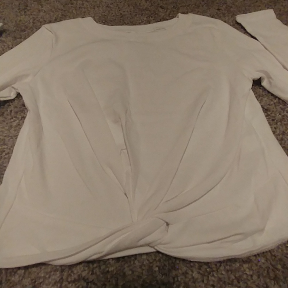 ❗One left❗White twisted front crop top - Picture 4 of 4